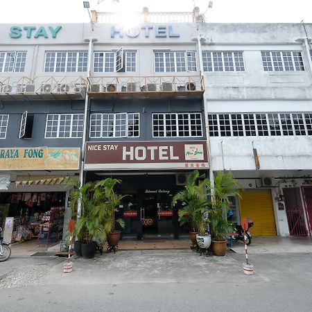 Oyo 1190 Nice Stay Hotel Raub Exterior foto