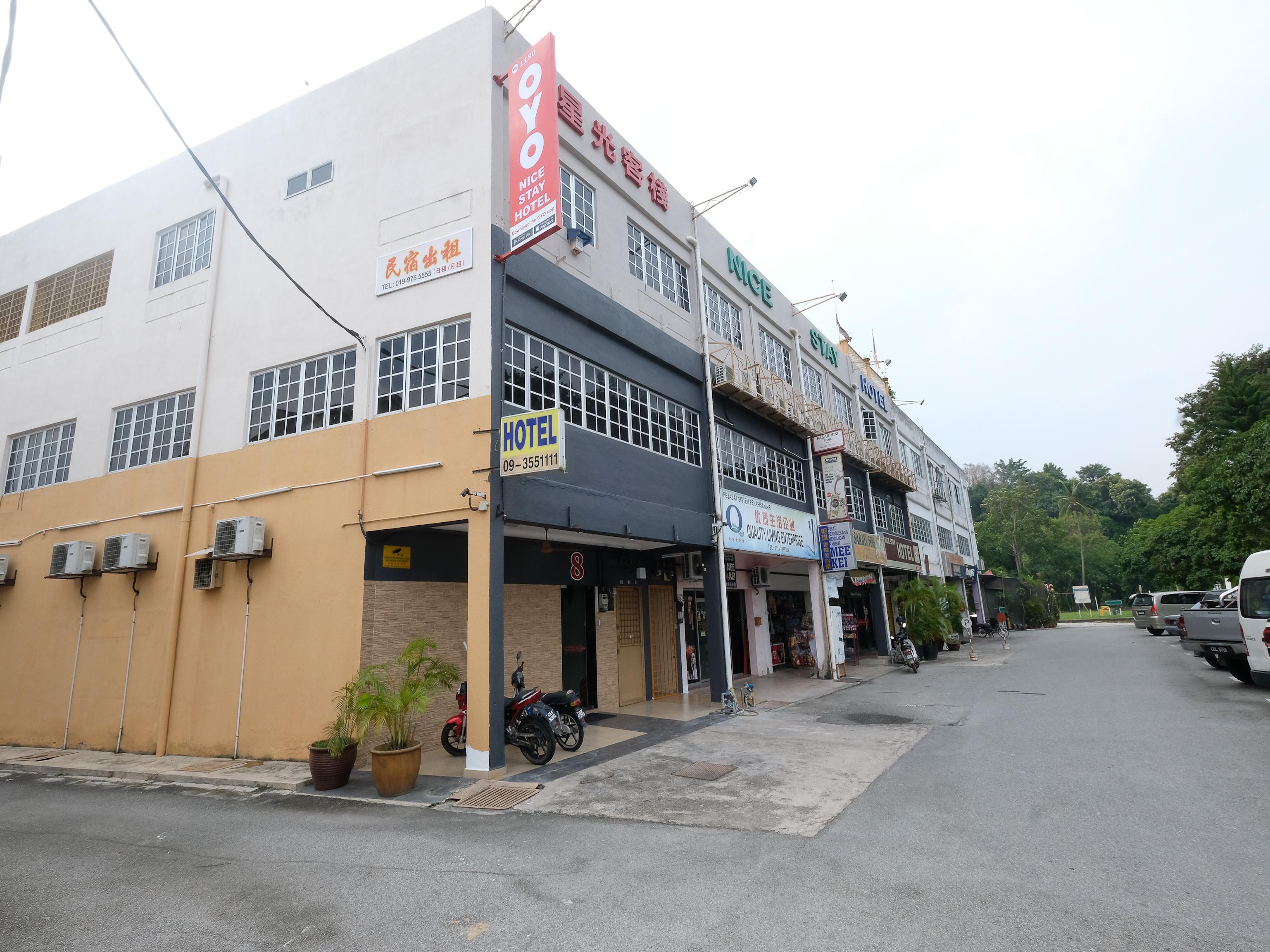 Oyo 1190 Nice Stay Hotel Raub Exterior foto
