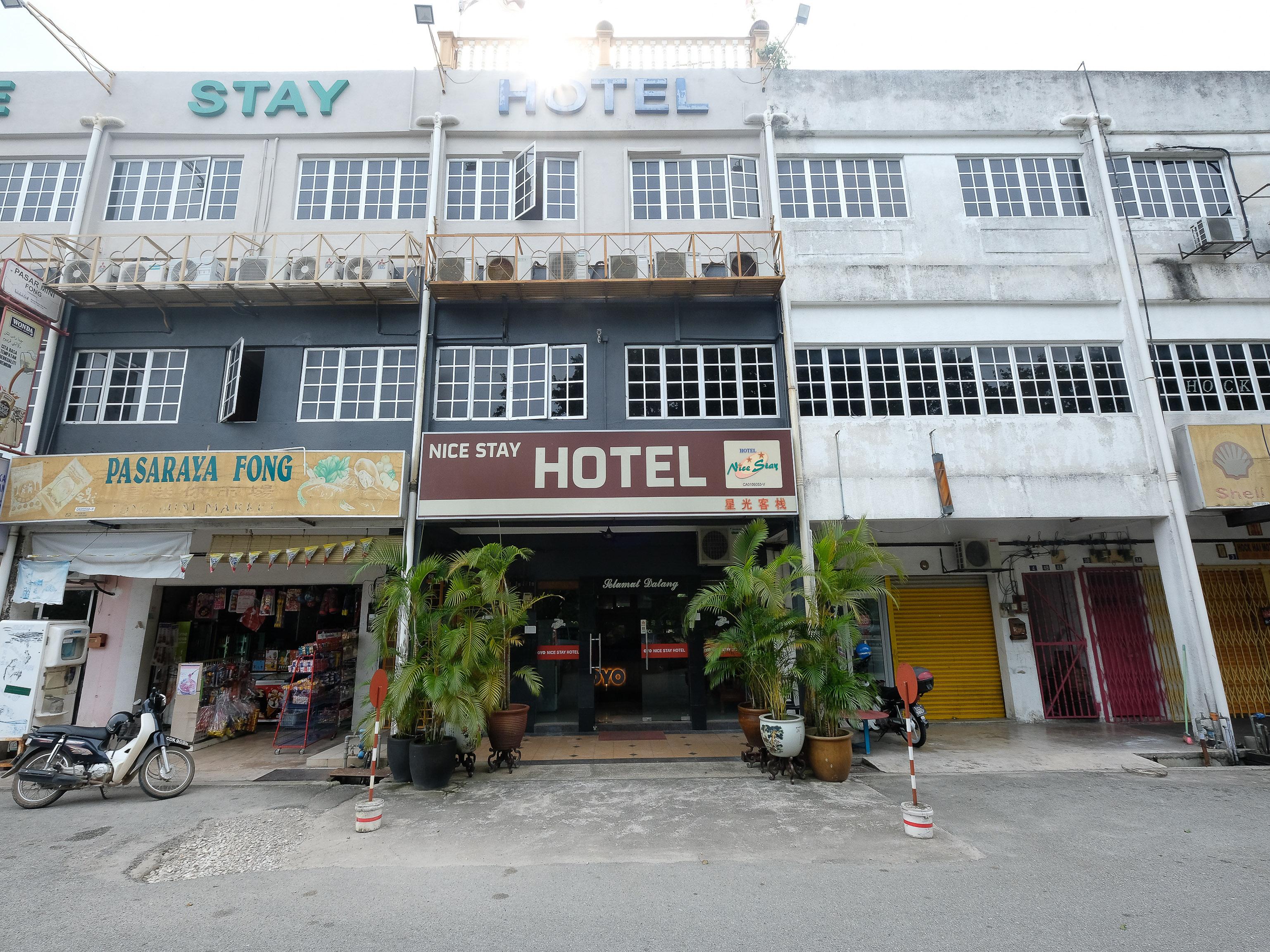 Oyo 1190 Nice Stay Hotel Raub Exterior foto