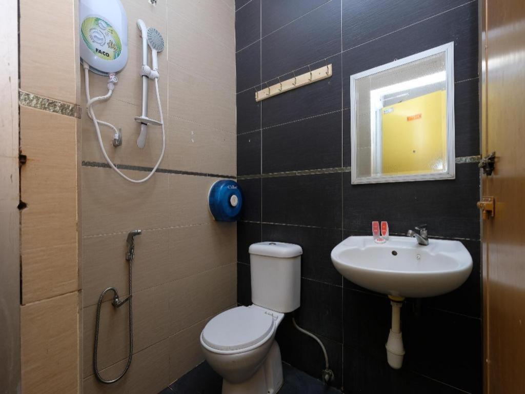 Oyo 1190 Nice Stay Hotel Raub Exterior foto