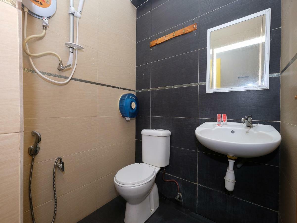 Oyo 1190 Nice Stay Hotel Raub Exterior foto